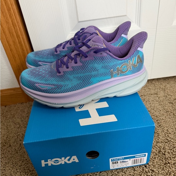 Women's Hoka Clifton Purple and Blue Running Shoes - Picture 3 of 5